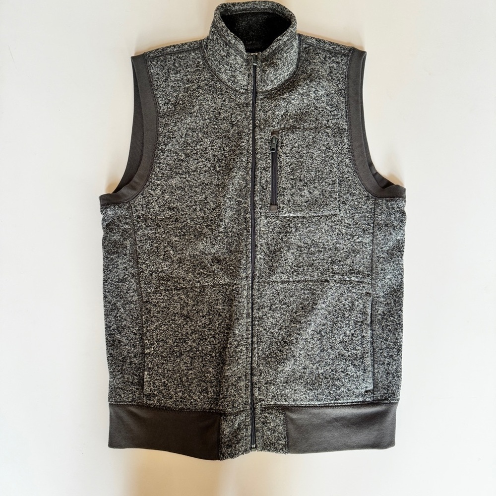 Gap Zip Front Sleeveless Vest in Gray